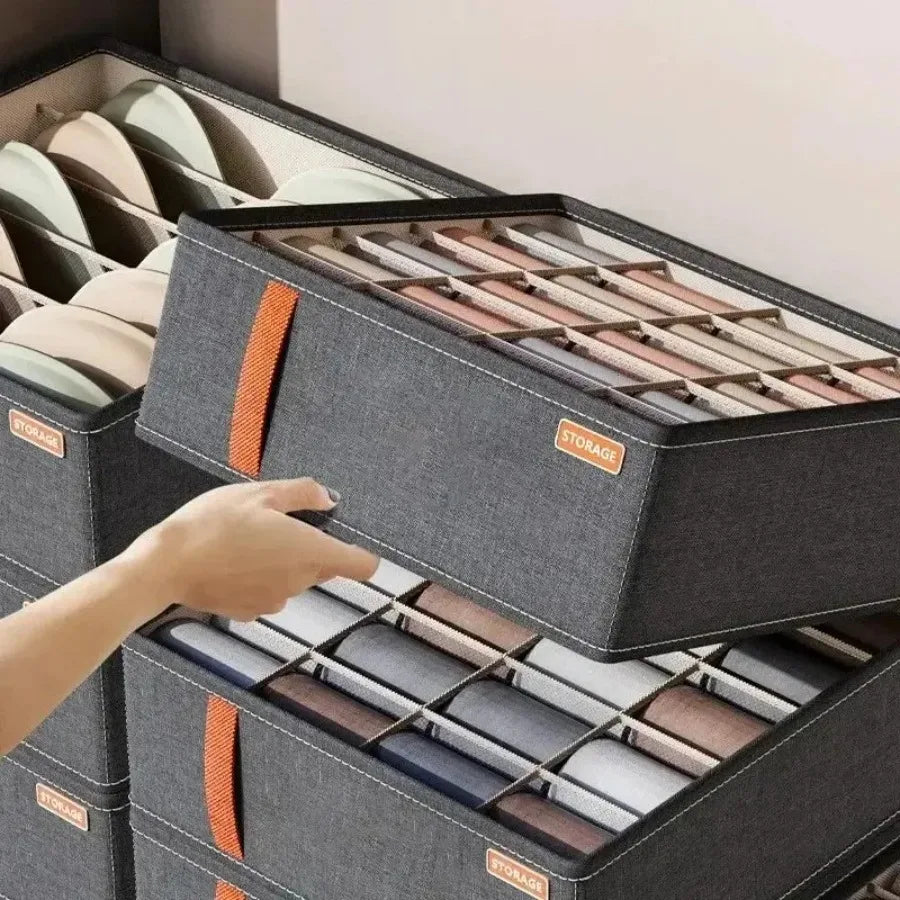 Adjustable Grid Wardrobe Organiser Storage Box